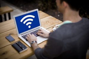 jak wzmocnić sygnał wi-fi